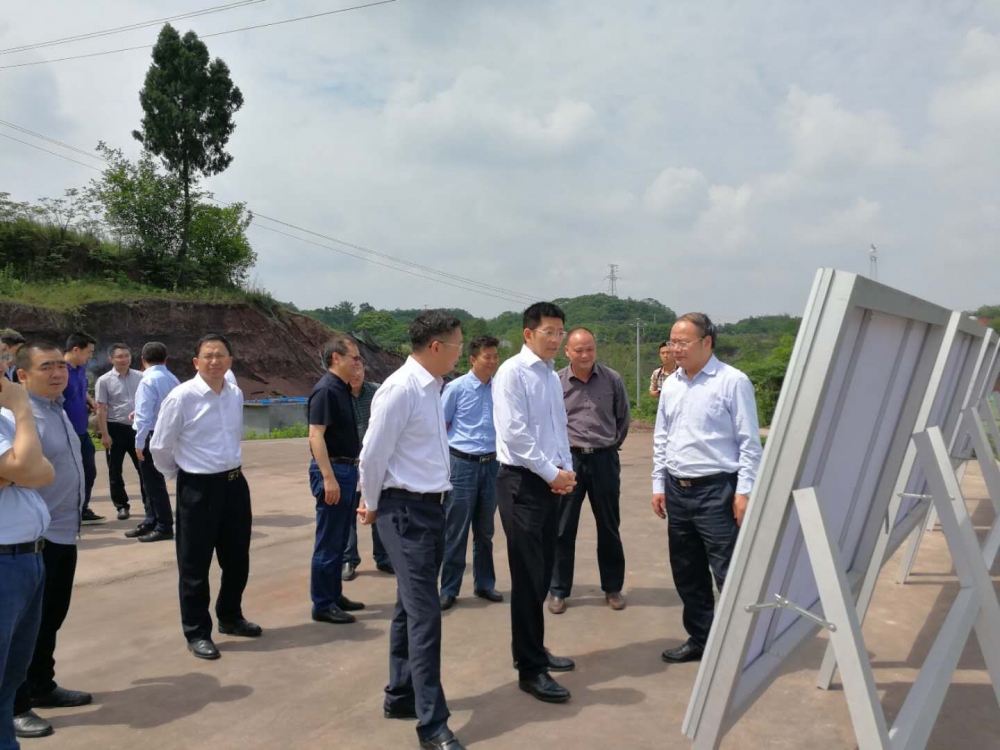 省住建廳廳長張正紅調研衛康院新校區建設