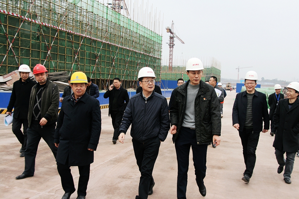 市委常委、高新區黨工委書記張邦舉一行現場調研高新物流倉儲中心項目建設情況