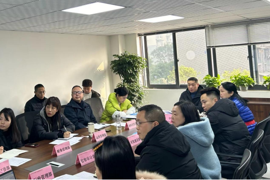 乘勢而上開新局 奮楫揚帆啟新程 | 匯東康養公司召開2023年度述職會