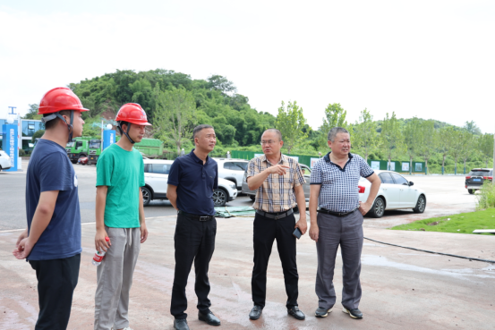 堅守安全底線　筑牢安全根基 │ “四不兩直”安全檢查深入一線
